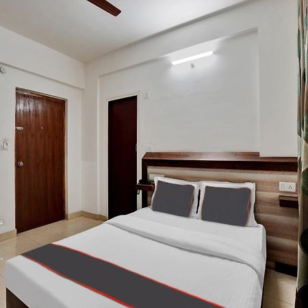B Six Hotel บังกาลอร์ ภายนอก รูปภาพ