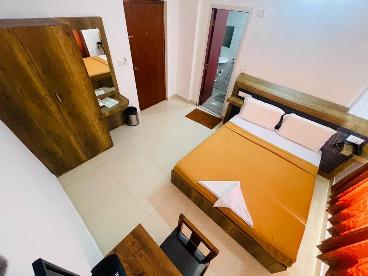 B Six Hotel บังกาลอร์ ภายนอก รูปภาพ