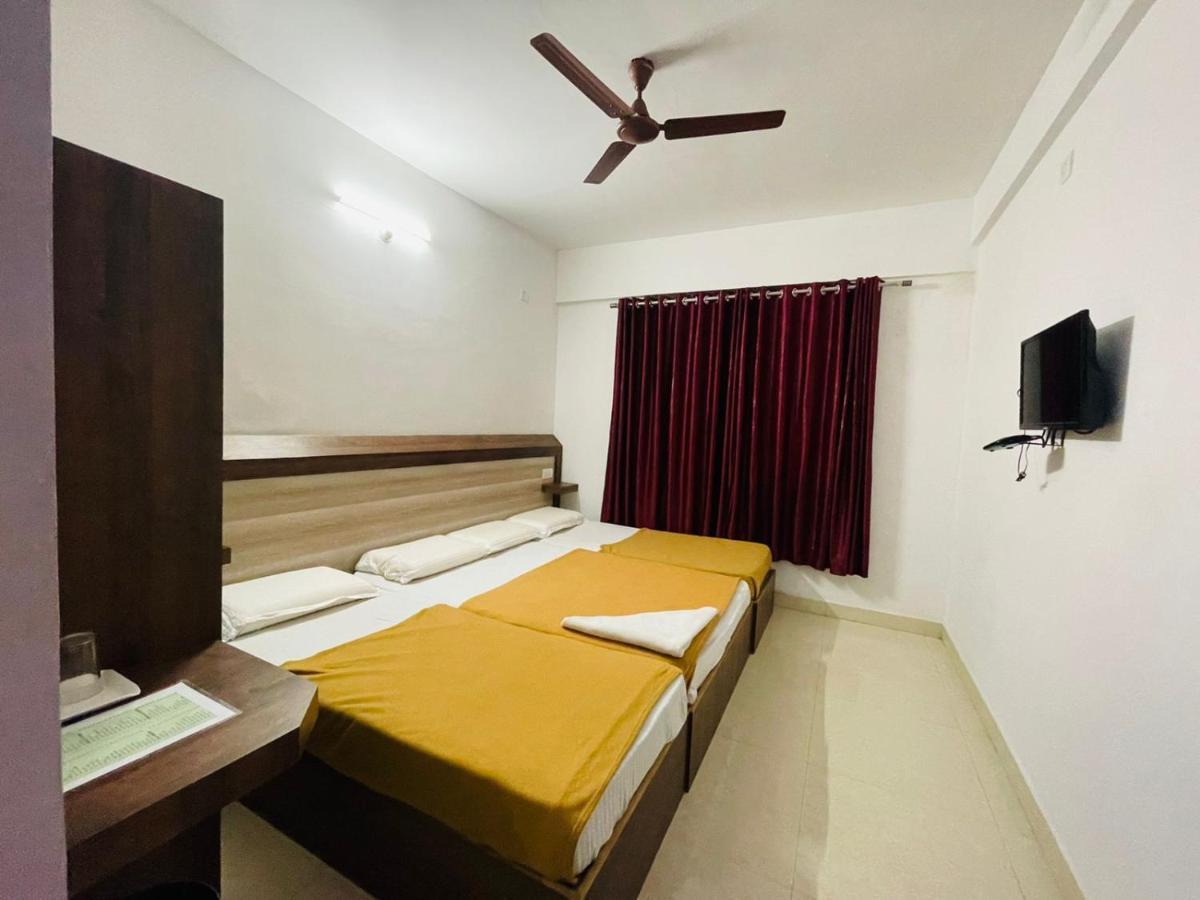 B Six Hotel บังกาลอร์ ภายนอก รูปภาพ