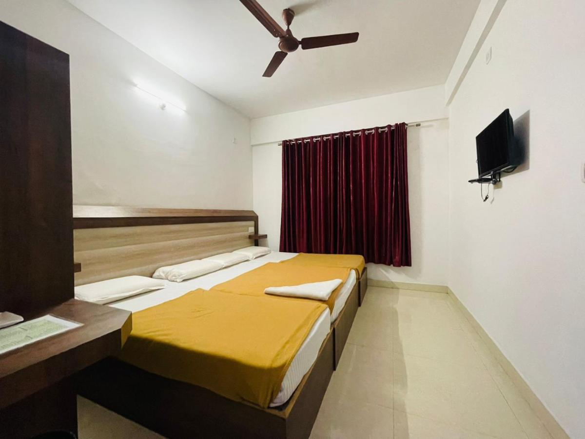 B Six Hotel บังกาลอร์ ภายนอก รูปภาพ
