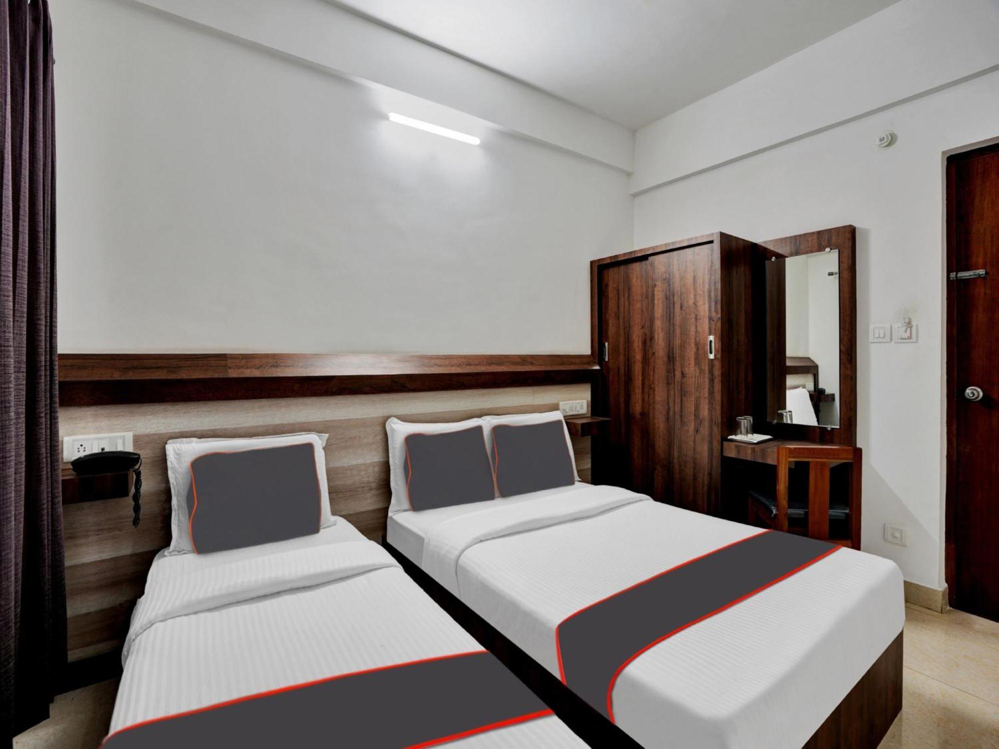 B Six Hotel บังกาลอร์ ภายนอก รูปภาพ