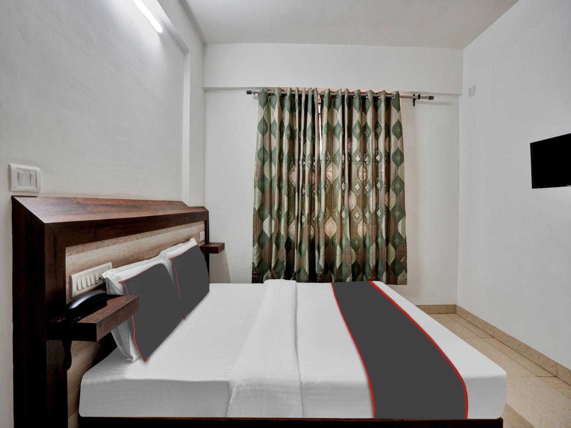 B Six Hotel บังกาลอร์ ภายนอก รูปภาพ